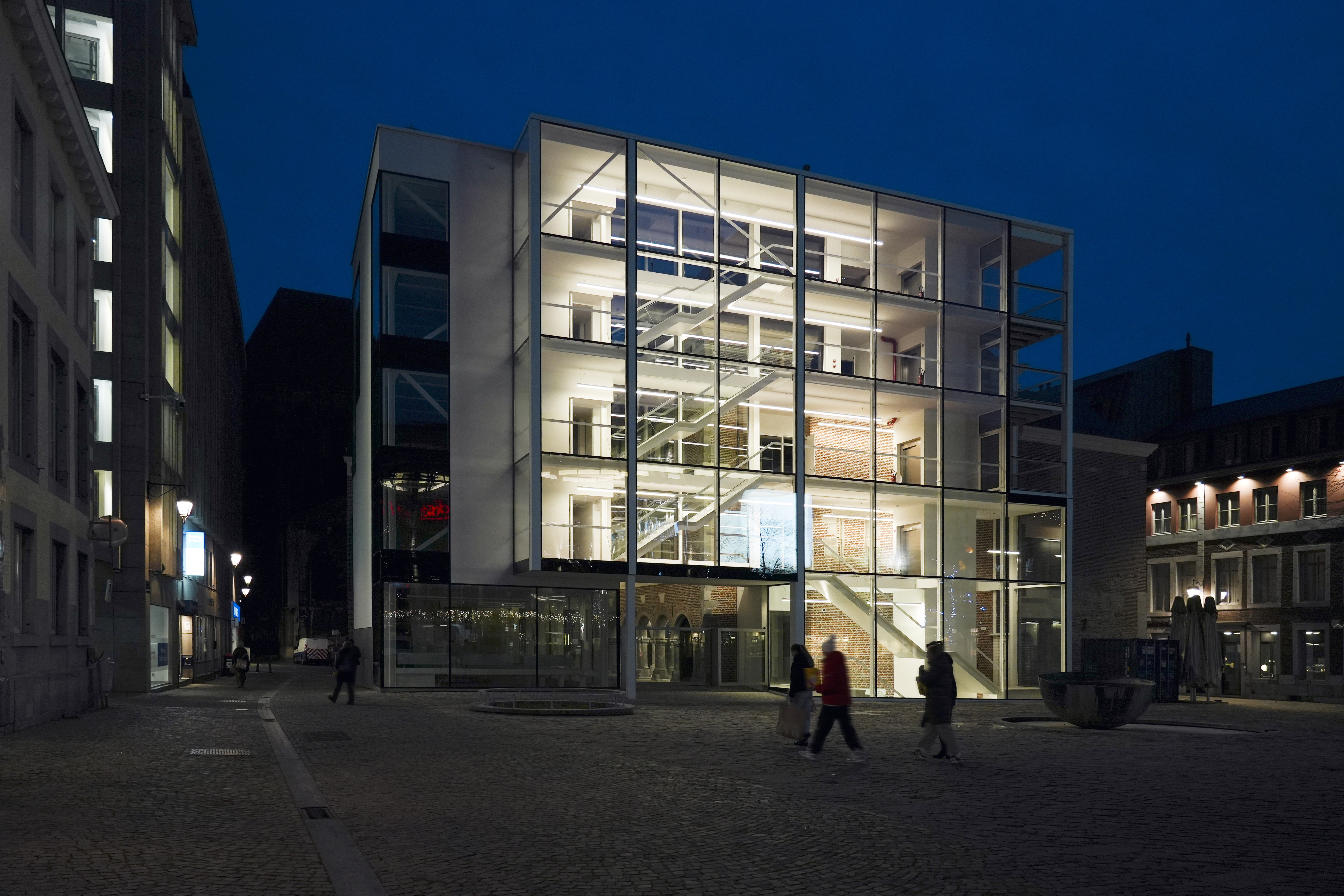 Fiacre façade nuit